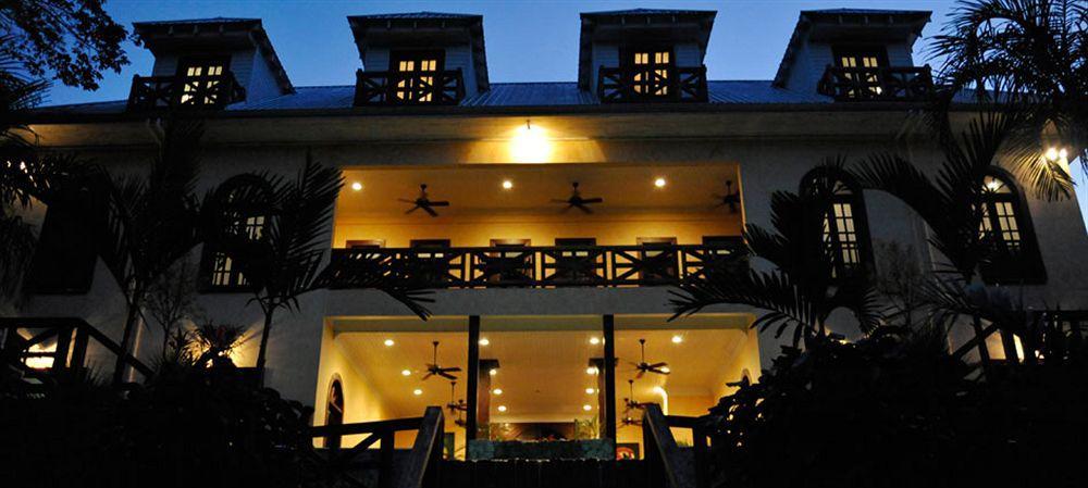 Mahogany Hall Luxury Boutique Resort San Ignacio Exterior foto