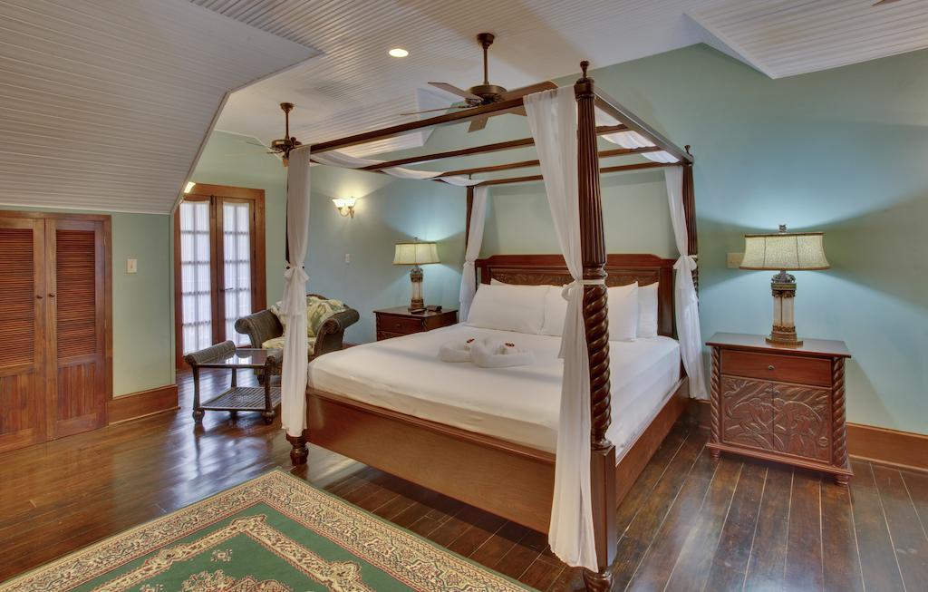 Mahogany Hall Luxury Boutique Resort San Ignacio Zimmer foto