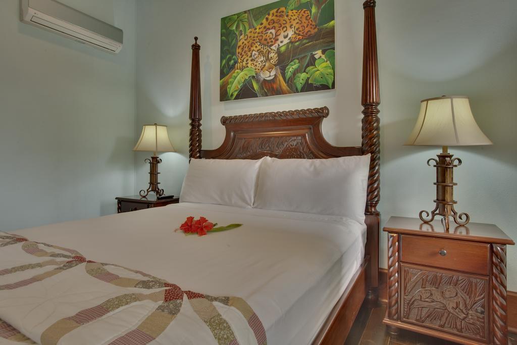 Mahogany Hall Luxury Boutique Resort San Ignacio Zimmer foto