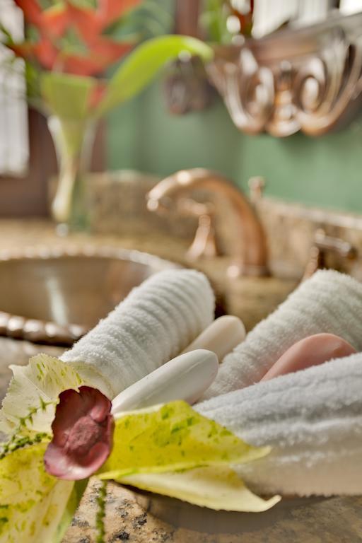 Mahogany Hall Luxury Boutique Resort San Ignacio Zimmer foto