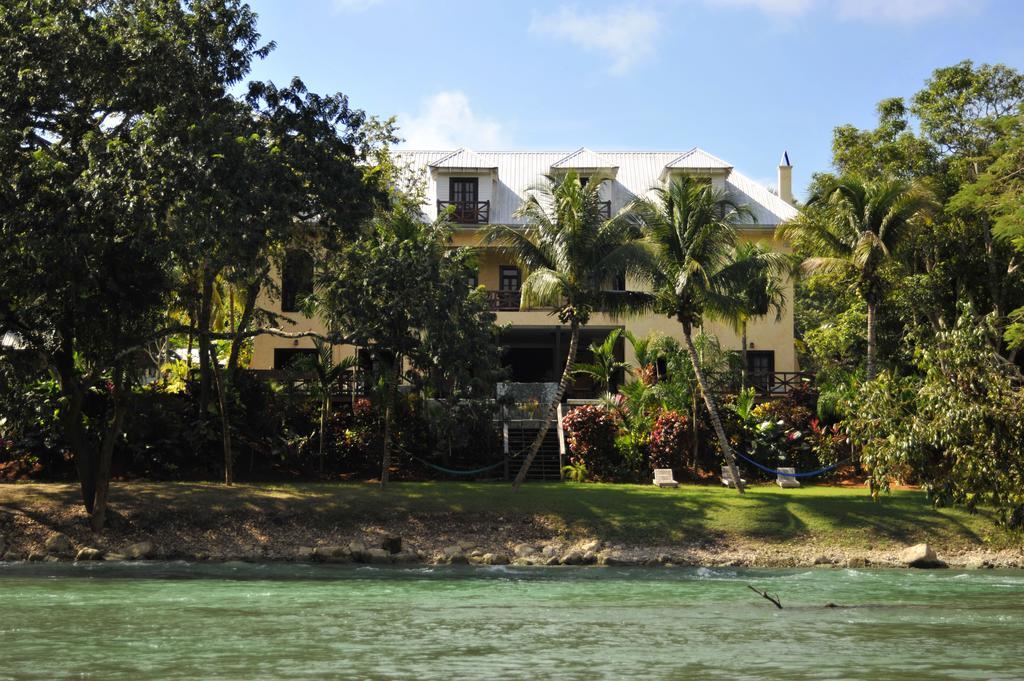 Mahogany Hall Luxury Boutique Resort San Ignacio Exterior foto