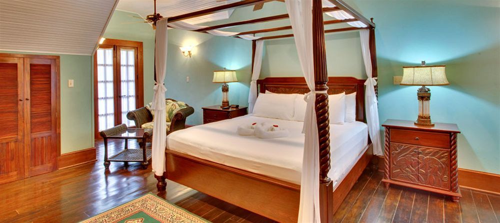 Mahogany Hall Luxury Boutique Resort San Ignacio Exterior foto